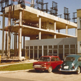 Altes Bild vom Bau des IEE Institutsgebäudes